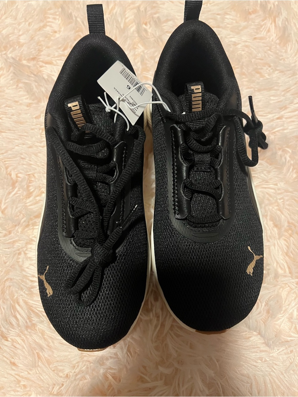 Puma Focus Lite Black Sneakers Women's size 6
